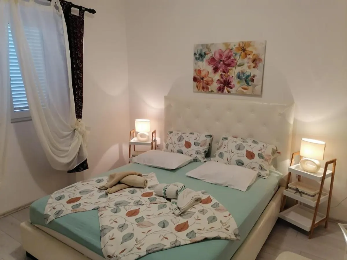 Apartment Lucka Croatia