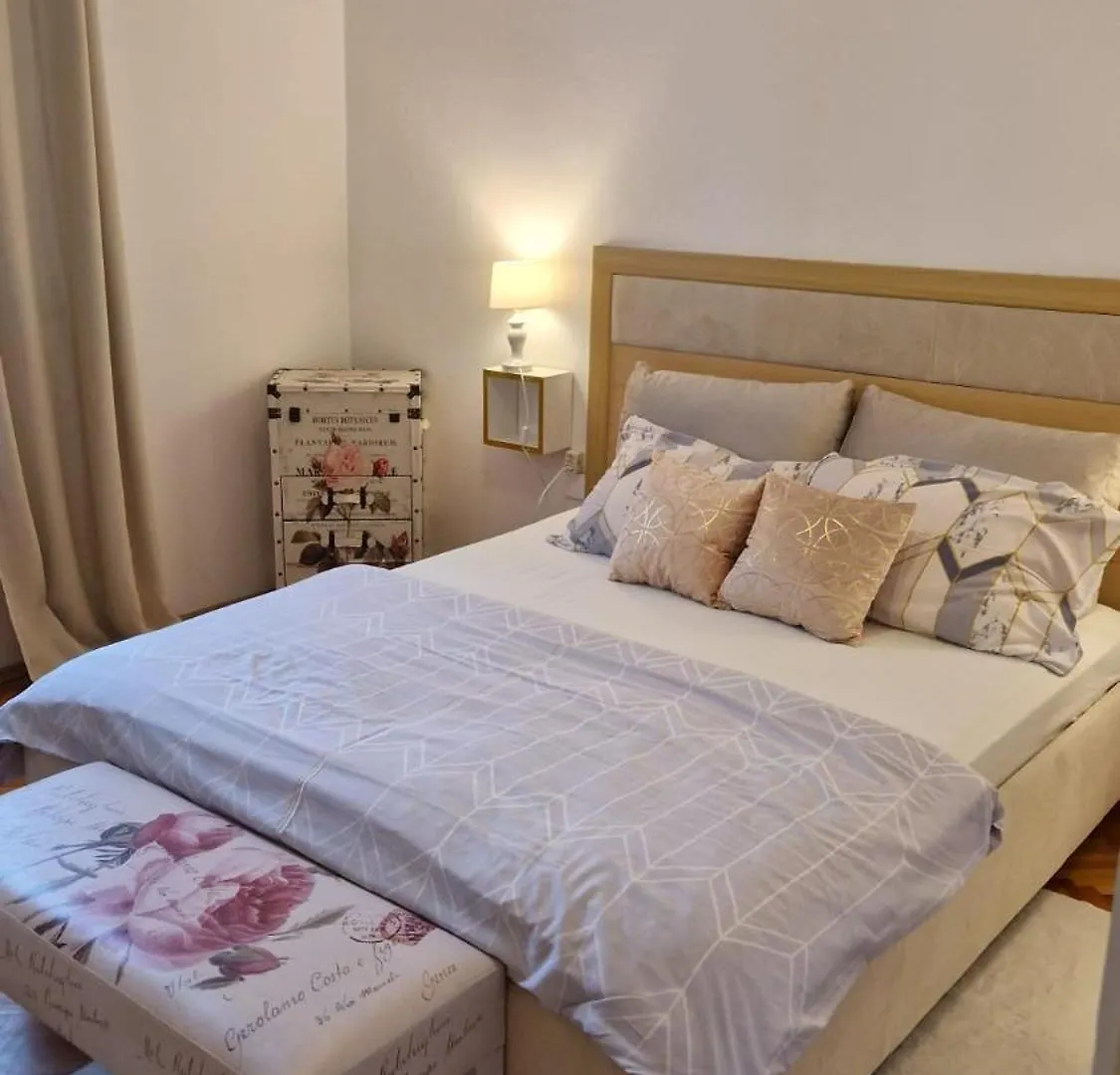 Apartment Lucka Rab Town